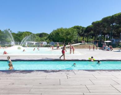 pinetasulmarecampingvillage en offer-easter-cesenatico-on-campsite-on-large-equipped-pitches 026