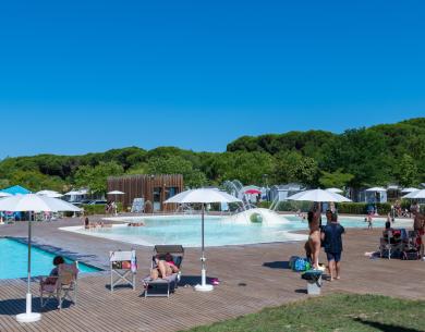 pinetasulmarecampingvillage en occasion-in-august-on-campsite-in-cesenatico-with-affordable-mobile-homes 042