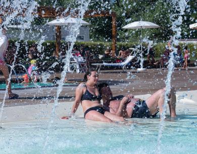pinetasulmarecampingvillage en weekend-offer-2nd-june-on-campsite-with-swimming-pool-in-cesenatico 040