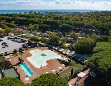pinetasulmarecampingvillage en july-offer-campsite-cesenatico-with-mobile-homes-and-cottages-up-to-4-people-pool-and-entertainment 041