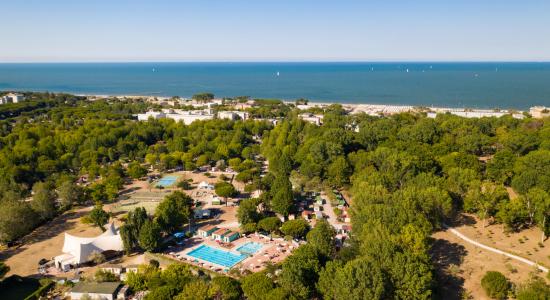 pinetasulmarecampingvillage en offer-weekend-june-camping-cesenatico-with-free-stay-for-children 037