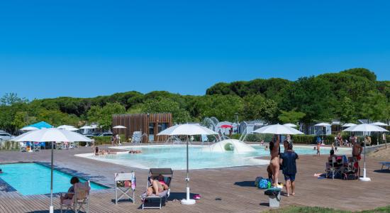 pinetasulmarecampingvillage en occasion-in-august-on-campsite-in-cesenatico-with-affordable-mobile-homes 037