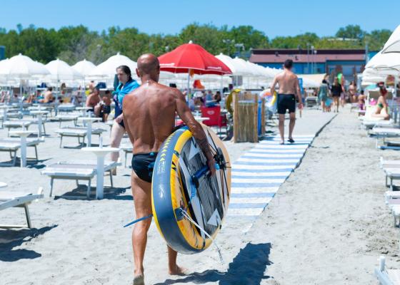 pinetasulmarecampingvillage en july-offer-camping-cesenatico-with-free-entrance-to-atlantica-water-park 022